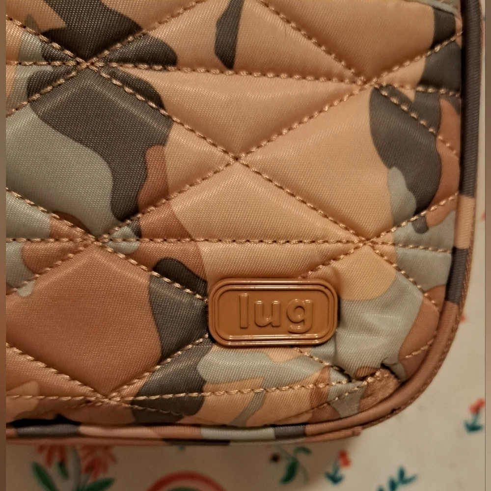 NWOT Lug Roundabout Pink & Grey Camo Nylon Neutral Casual Everyday Purse Bag